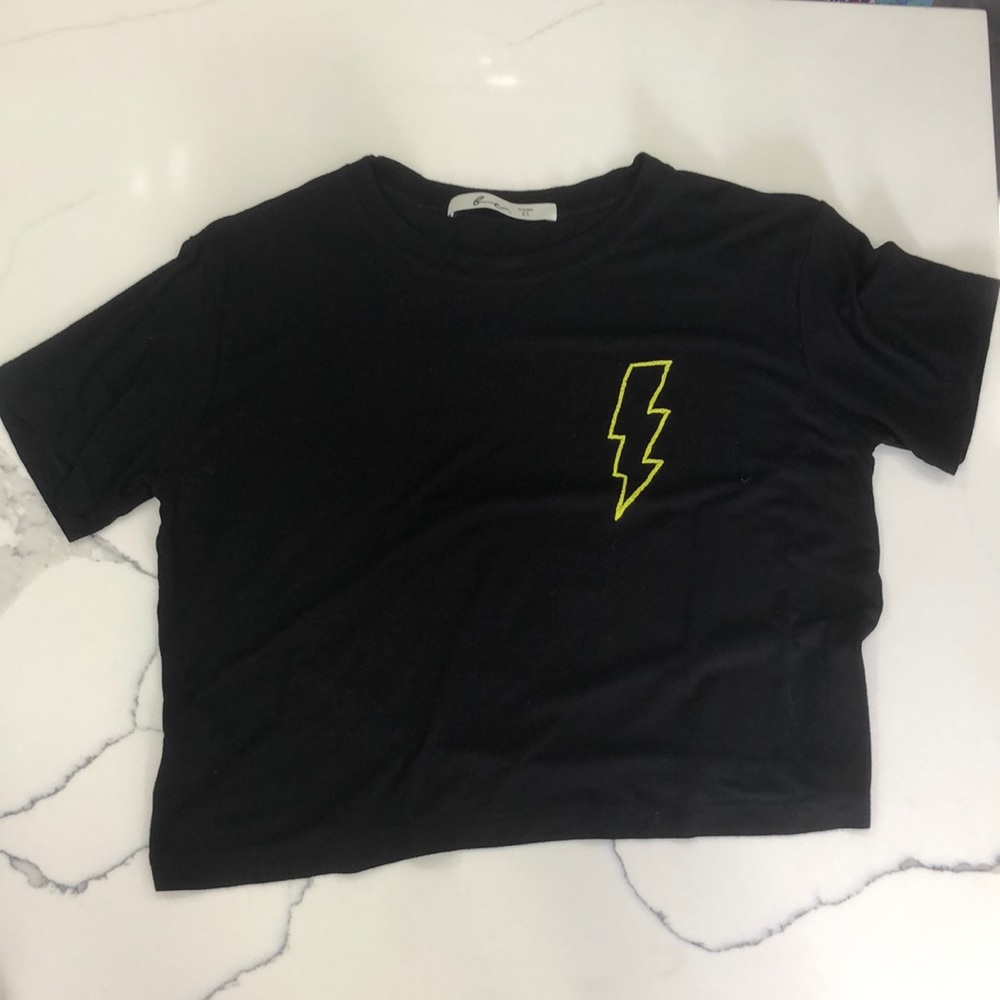 Black and neon yellow crop top